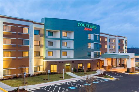 Courtyard Stafford Quantico- First Class Stafford, VA Hotels- Business ...