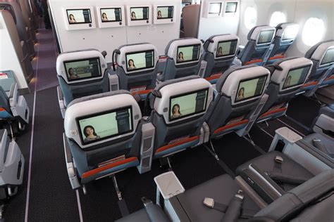 Where to Sit in Singapore Airlines' A350: Premium Economy