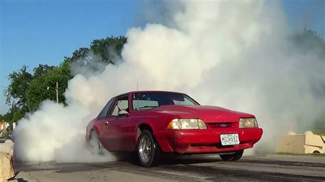 Awesome Burnouts Ford Mustang Fox Body - Rod Run in Wright City Missouri - YouTube