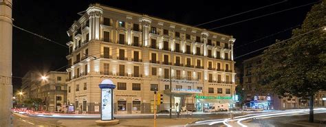 Una Hotel Napoli, Piazza Garibaldi