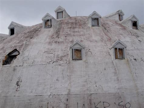 Alaska’s Abandoned Igloo City Hotel ~ Kuriositas