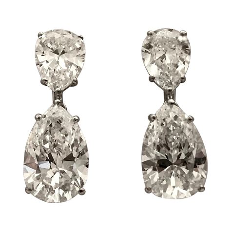 Simple Elegance Diamond Pear Shape Drop Earrings at 1stDibs