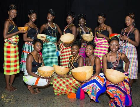 Pagne Manjak : tissu traditionnel de Guinée-Bissau – Afroculture.net ...