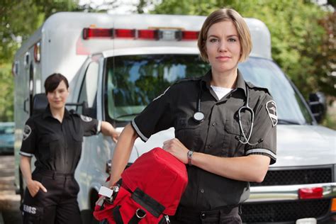 4 Qualités d'Ambulanciers Paramédicaux Performants à construire Lors de ...