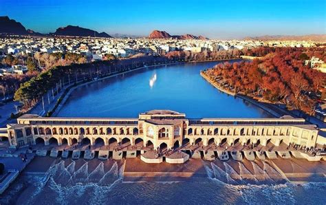 Zayandehrood Isfahan | Isfahan Tour | Khajoo Bridge | Iran Destination