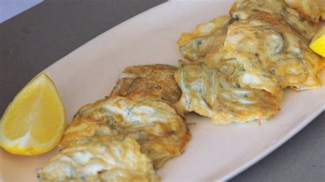 Whitebait fritters | SBS On Demand