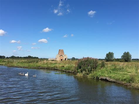 A guide to boating on The Norfolk Broads | As The Sparrow Flies