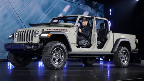 2025 Jeep Gladiator Rubicon - Bill Marjie