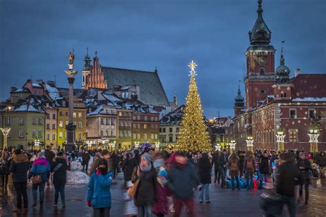 Warsaw Holiday Guide | Christmas & New Year Traditions in Warsaw