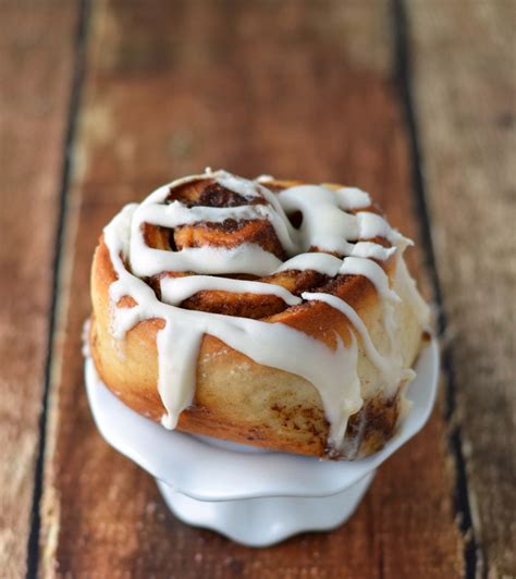 Cinnamon buns - Friday is Cake Night