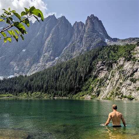 Landslide Lake, Elk River Hike, Vancouver Island, Canada. Was surprisingly busy over the holiday ...