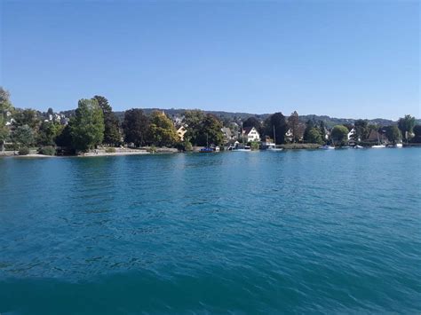 Public beach on Lake Zurich | Photo