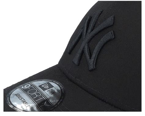 New York Yankees League Essential Black 9FORTY Adjustable - New Era cap ...