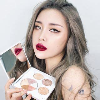 이수진 (@leesusu_) • Instagram photos and videos | Top makeup products ...