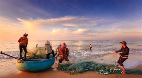 Cerita Dedi, Nelayan Natuna yang Sering Diusir Kapal Keamanan Tiongkok dan Vietnam di Perairan ...