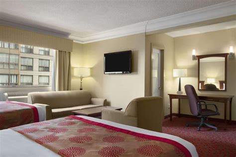 Ramada Plaza by Wyndham Toronto Downtown, Canada - Rockland Holidays