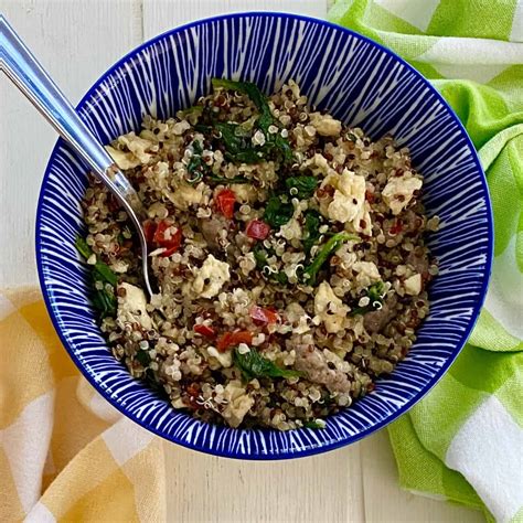 Savory Egg, Sausage and Spinach Quinoa Breakfast Bowl