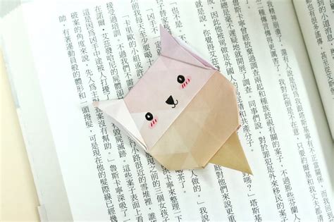 Tutorial #134: Origami Cat Bookmark | The Idea King