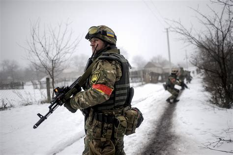 Ukraine’s ability to fight separatist forces is tested by economic and ...