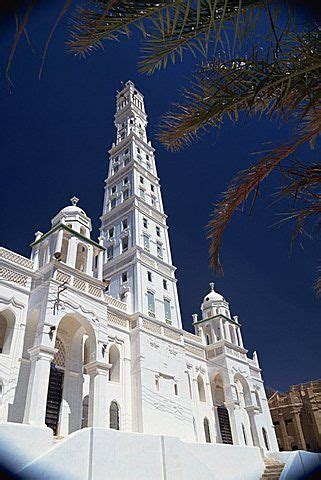 Exterior of the Al-Muhdar Mosque, Islamic architecture, Tarim, in the ...