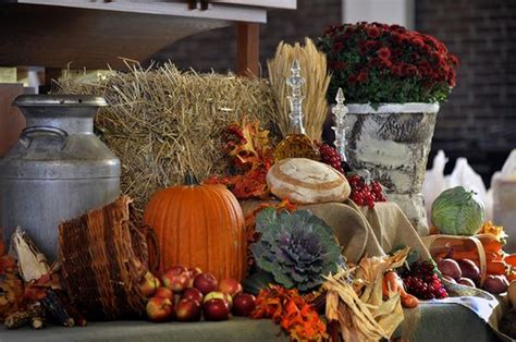 church decoration for thanksgiving - Google Search | Church Decoration ...