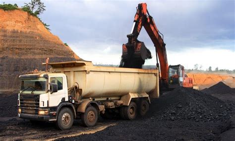 The Importance of Dump Truck Liners on Construction Sites