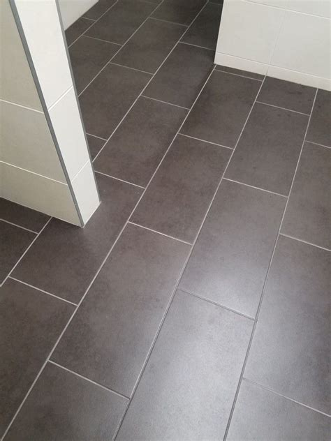 Dark Grey Grout With Light Grey Tile