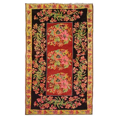 Tapis antique floral:: tapis fait à la main et tapis tissé à la main Tapis oriental En vente sur ...