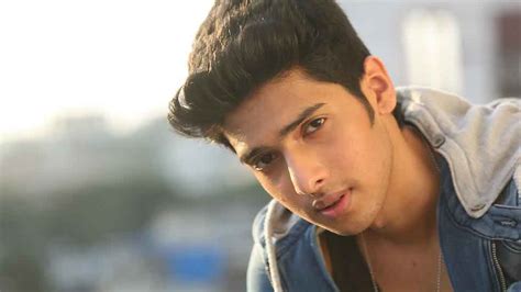 Armaan Malik Biography – Age, DOB, Height, Weight, Family, Career, etc.