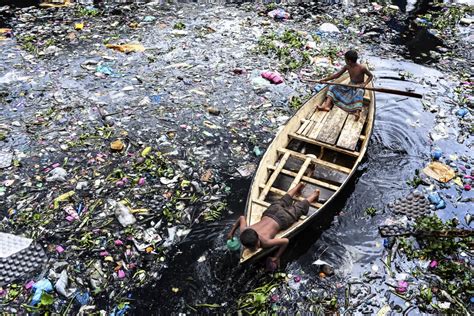 Pollution Buriganga River near the city of Dhaka. HotSpot before and after