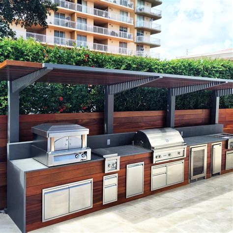 37 Ideas for Creating the Ultimate Outdoor Kitchen | Extra Space Storage