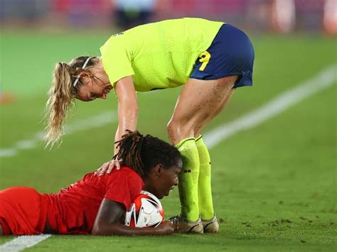 In photos: Canada vs Sweden women's soccer final at Tokyo Olympics ...