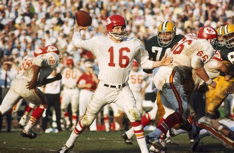 Len Dawson, Hall of Fame quarterback who led Kansas City Chiefs to first Super Bowl title, dies ...