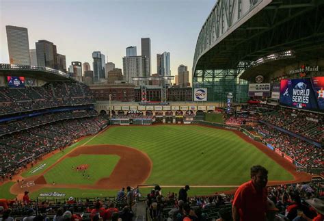 Minute Maid Park roof to be open for World Series Game 6