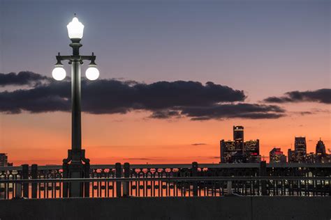 Downtown Detroit Skyline from the MacArthur Bridge to Belle Isle : r/Detroit