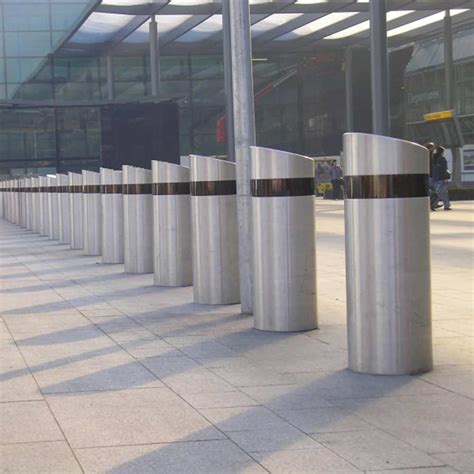 Crash Rated Bollards | Ireland | Breezemount