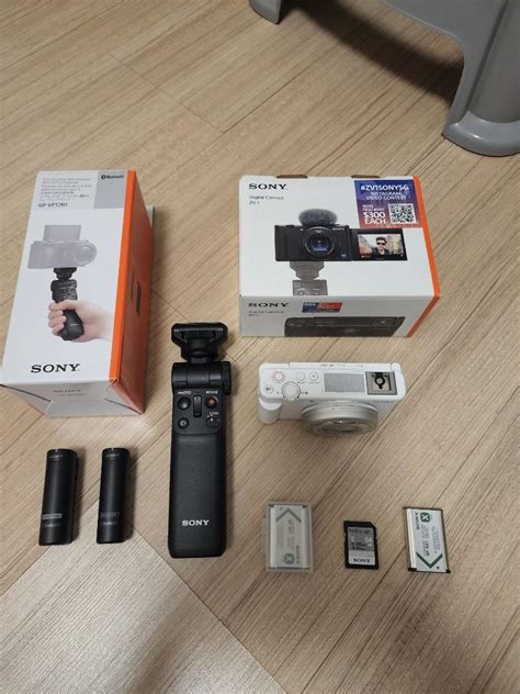 Sony ZV1 ZV-1 Camera + VCT-SGR1 Grip + Microphone, Photography, Cameras on Carousell