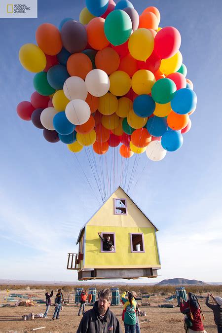 Real-Life "Up" House Completes Maiden Voyage - TechEBlog