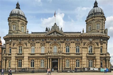 Visiting Hull Maritime Museum in Hull