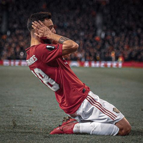 Happy birthday to our Portuguese magnifico Bruno Fernandes! : r/reddevils