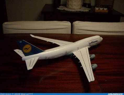 Revell Boeing 747-400 #6143 – Airlinercafe