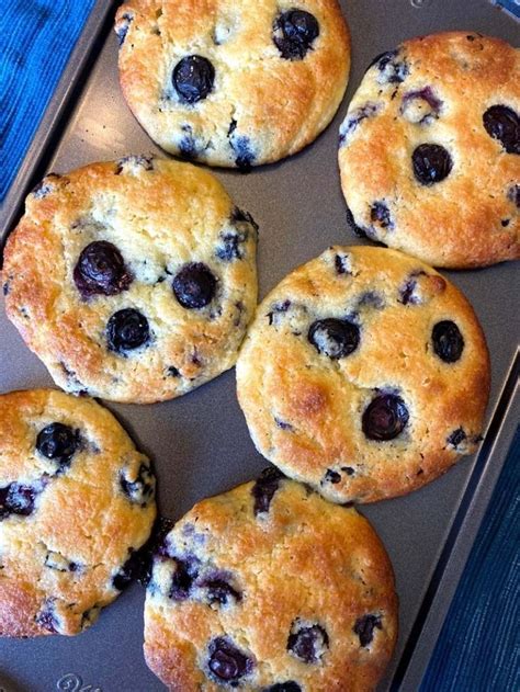 Keto Blueberry Muffins With Almond Flour | Recipe | Low carb blueberry muffins, Keto blueberry ...