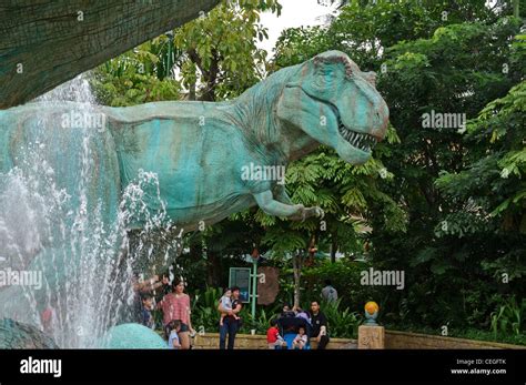 Universal Studios Singapore Jurassic Park Ride