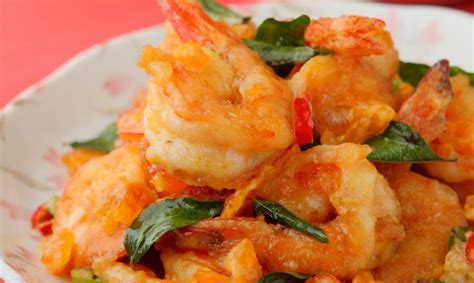 Salted Egg Yolk Prawns - Kuali Prawn Recipes, Asian Recipes, Chinese ...