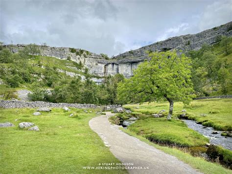 Malham Cove walk - the best route for all the family in the Yorkshire ...