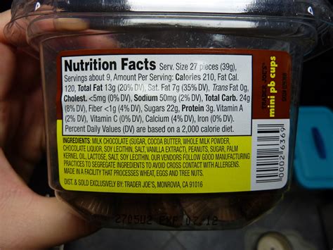 trader joe's peanut butter cups nutrition