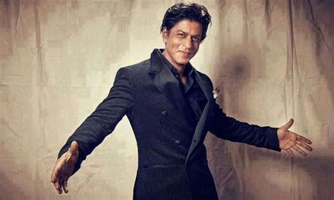 SRK receives Global Icon of Cinema