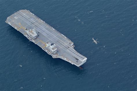 BAE offer Queen Elizabeth carrier design to India