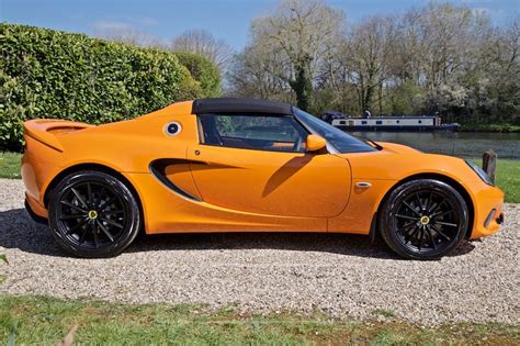 Lotus Elise 220 Sport - Hofmanns