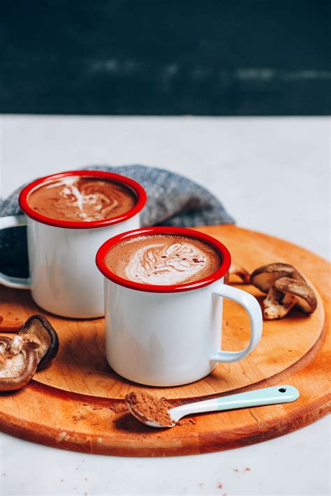 5-Minute Vegan Mushroom Latte | Minimalist Baker Recipes